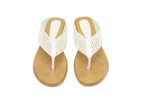 Stay Causal With Leather Chappal K065