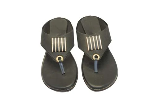 Stay Casual Chappal With Leather Material 902